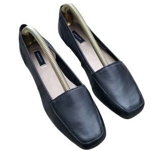 ARRAY Freedom Black Leather Slip on Loafer Flat Shoe Size 6M